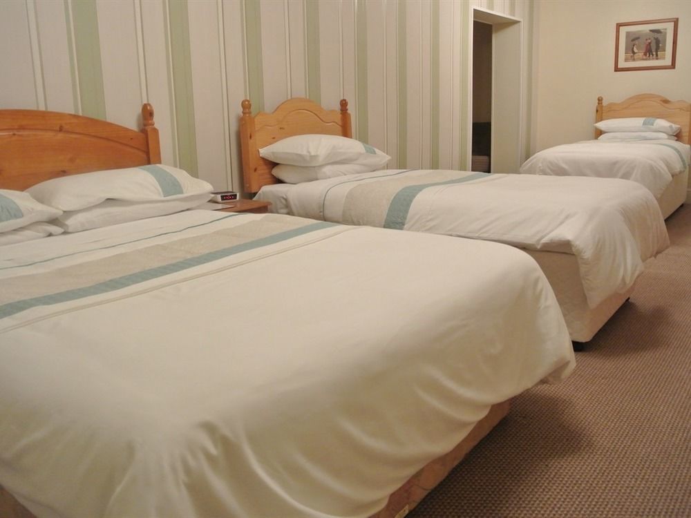 Old Castle Farm Guest House Brecon Ngoại thất bức ảnh